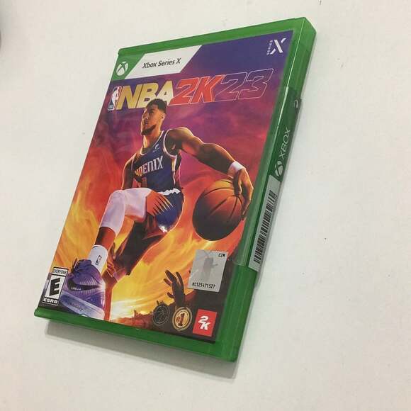 NBA 2K23 for Xbox Series X NEW SEALED - Picture 4 of 7